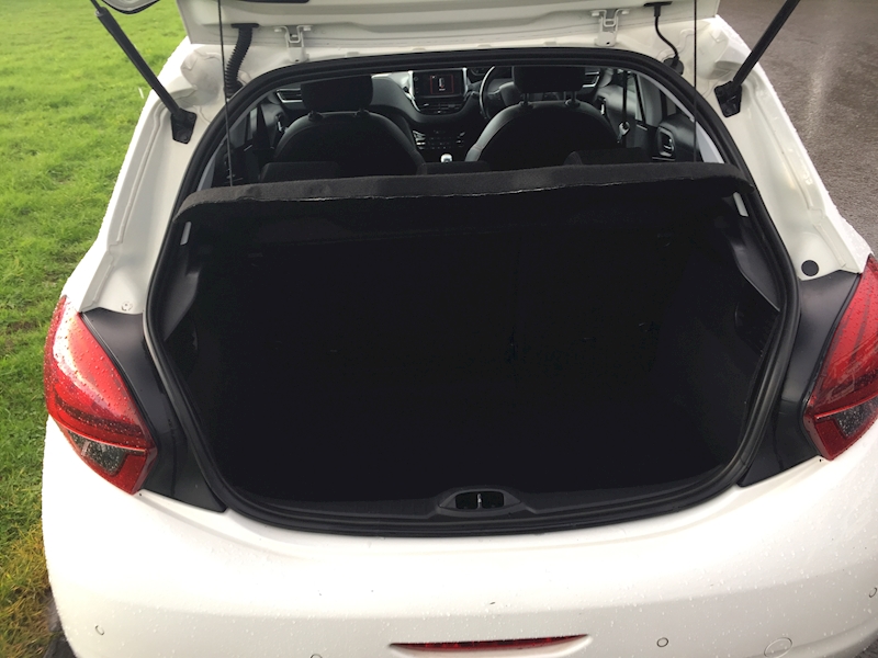 Peugeot 1.6 BlueHDi GT Line Hatchback 5dr Diesel Manual Euro 6 (s/s) (120 ps)