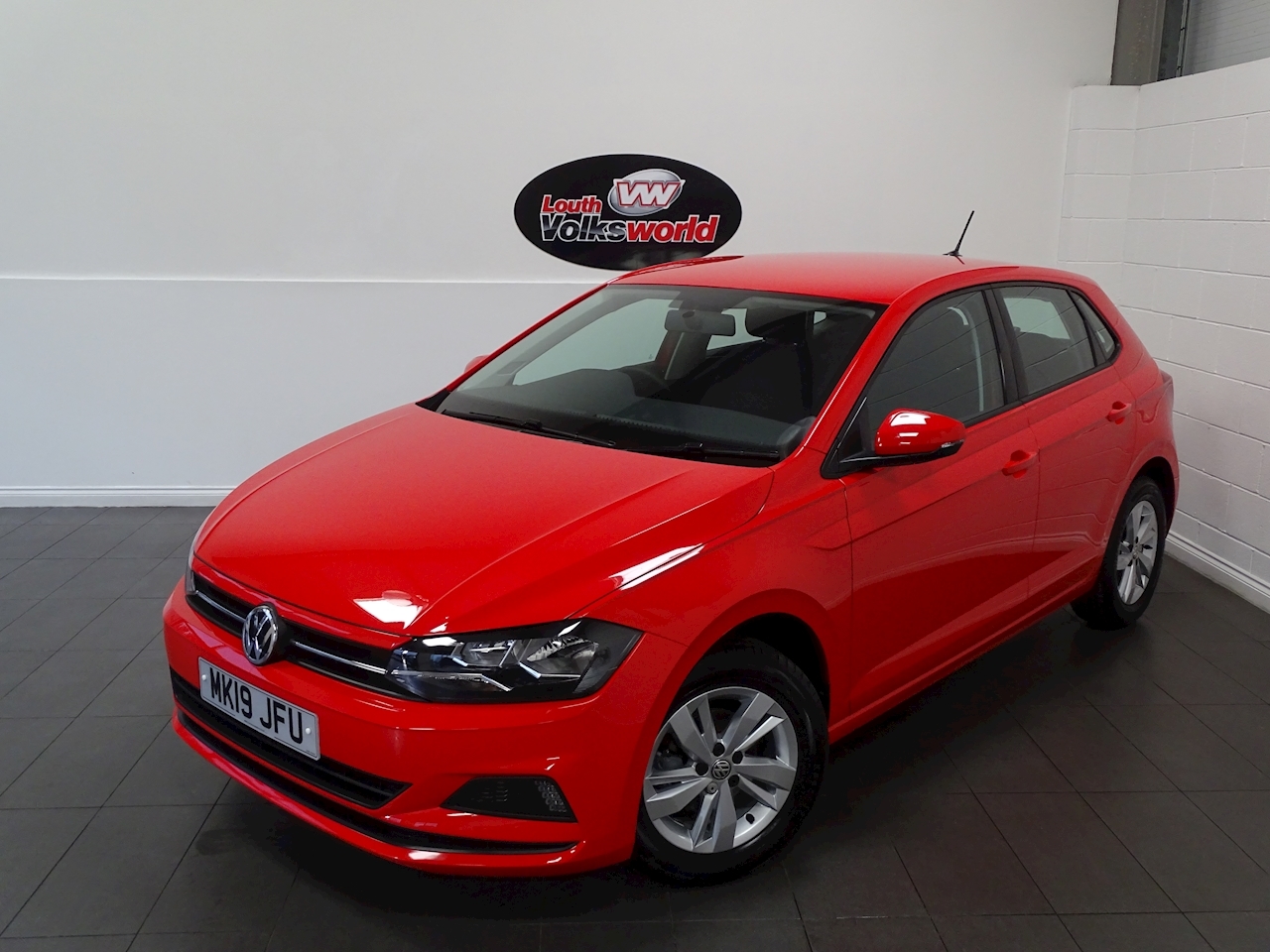 Used 2019 Volkswagen Polo Se Tsi Hatchback 1.0 Manual Petrol For Sale ...