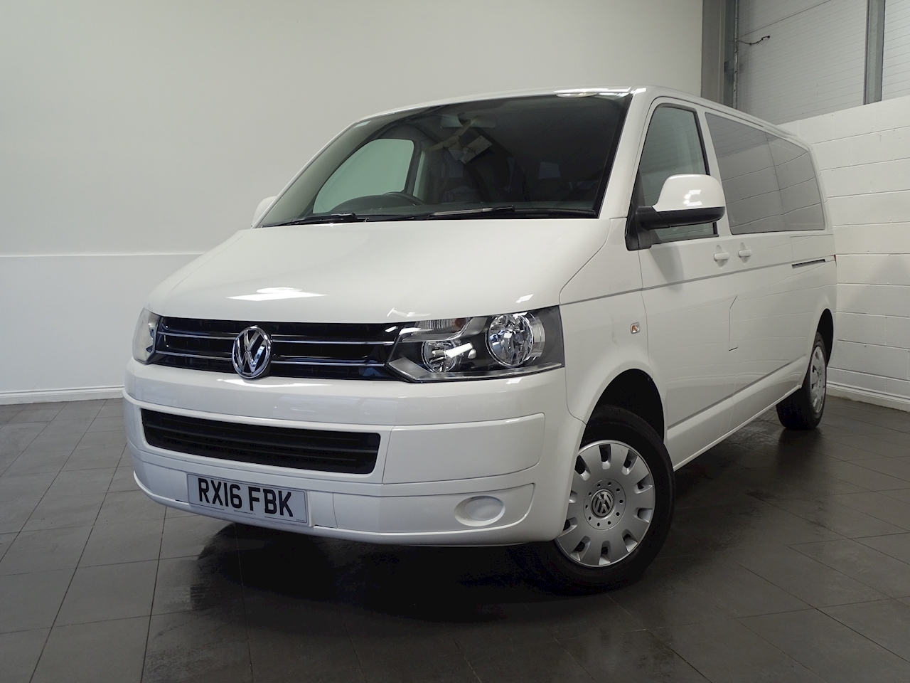 Used 2016 Volkswagen Transporter T30 Tdi Shuttle Se Mpv 2.0 Manual ...