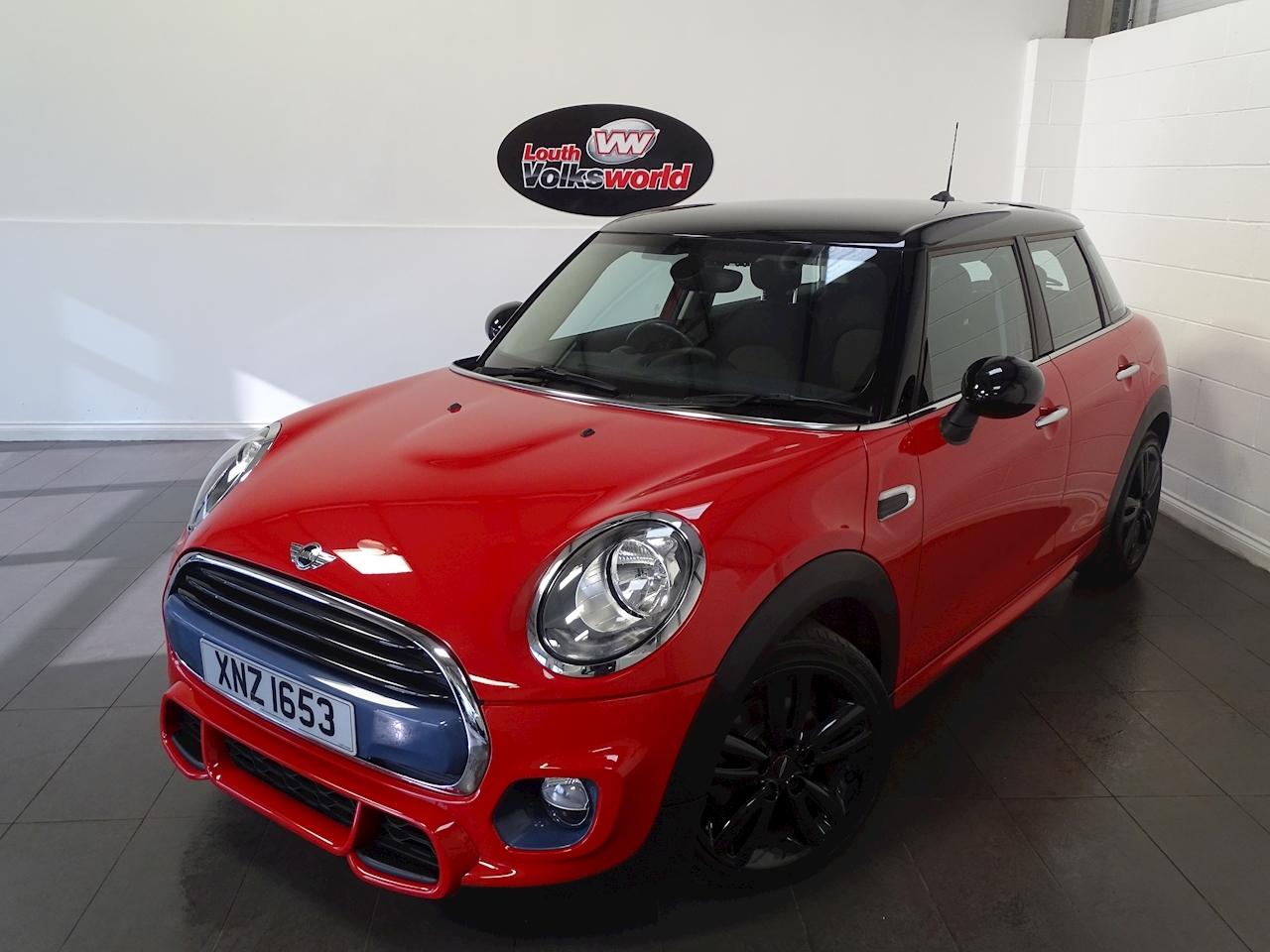 Used 2017 MINI Hatch 5-Door Hatch Cooper Hatchback 1.5 Manual Petrol ...