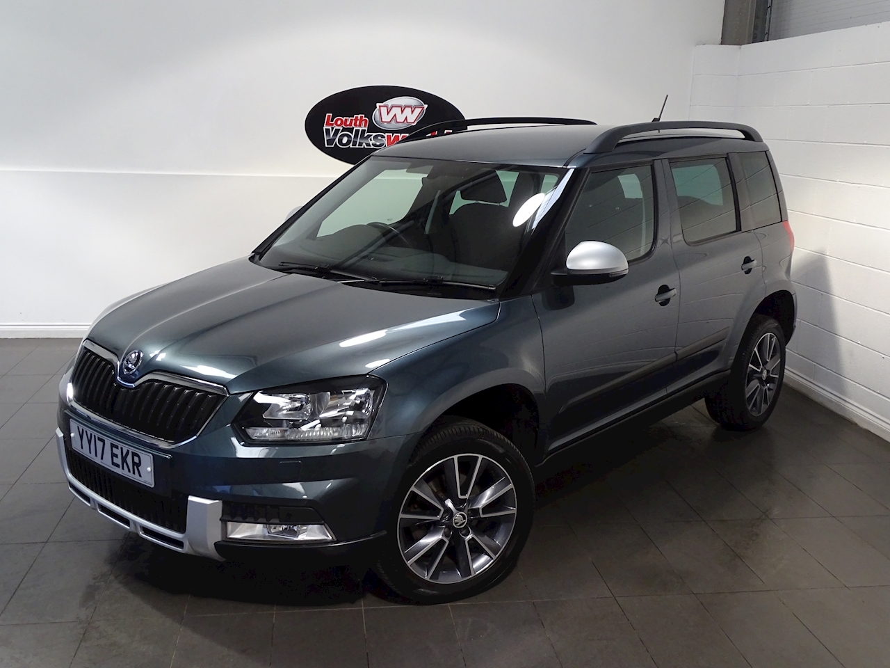 Used 2017 SKODA Yeti SE Drive Outdoor 1.2 Manual Petrol For Sale in ...