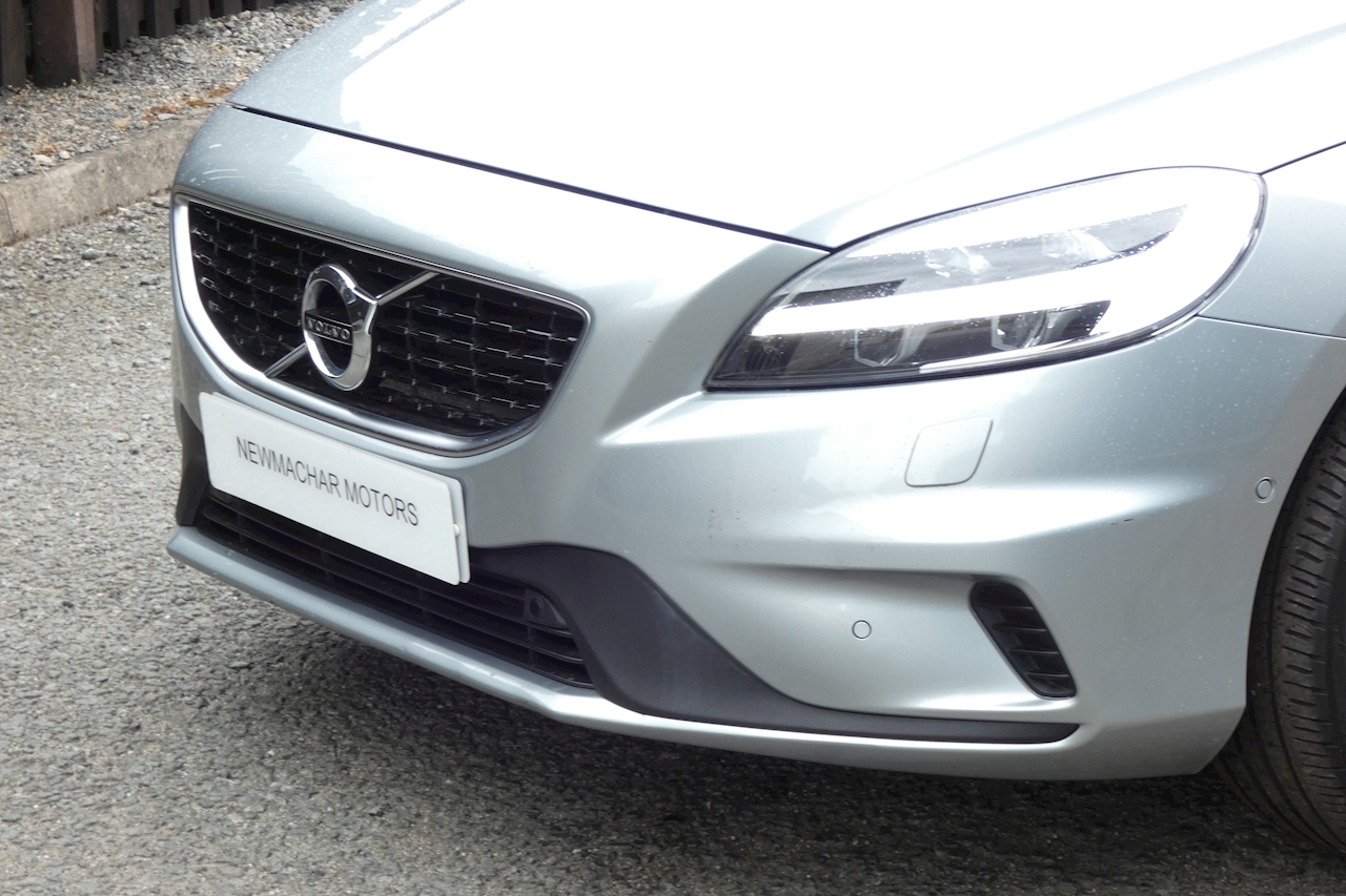 Used 2018 Volvo V40 T2 R-Design Pro For Sale in Aberdeenshire (U1113)