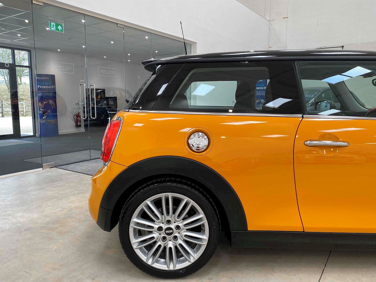 Used 2014 Mini Mini Cooper S For Sale in West Sussex (U167) Unit One