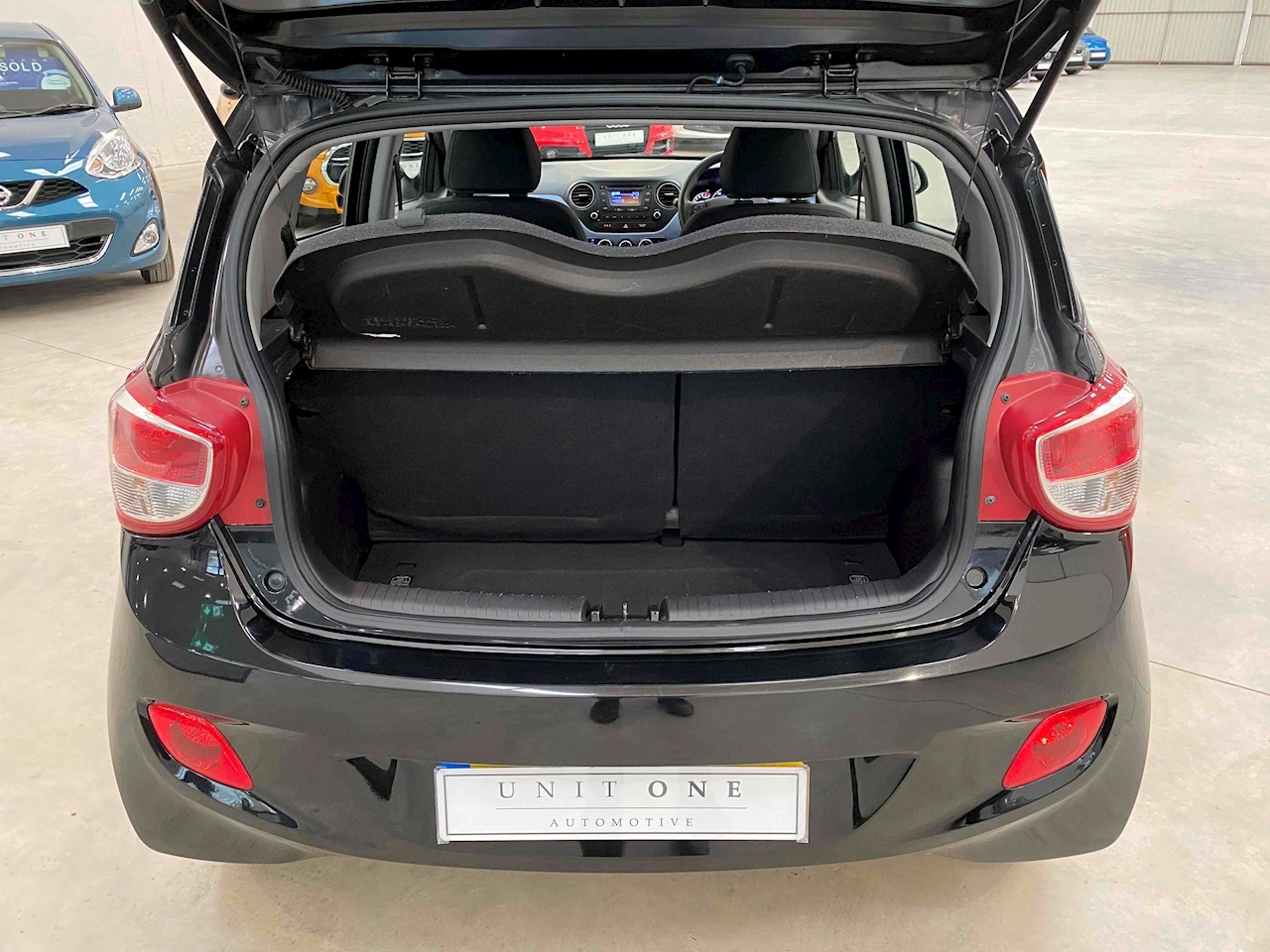 Used 2016 Hyundai I10 Se Hatchback 1.2 Manual Petrol For Sale in West  Sussex