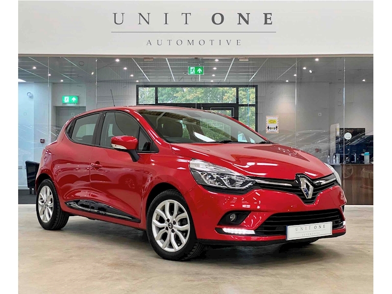 Used 2017 Renault Clio Dynamique Nav Dci Hatchback 1.5 Automatic Diesel For  Sale in West Sussex