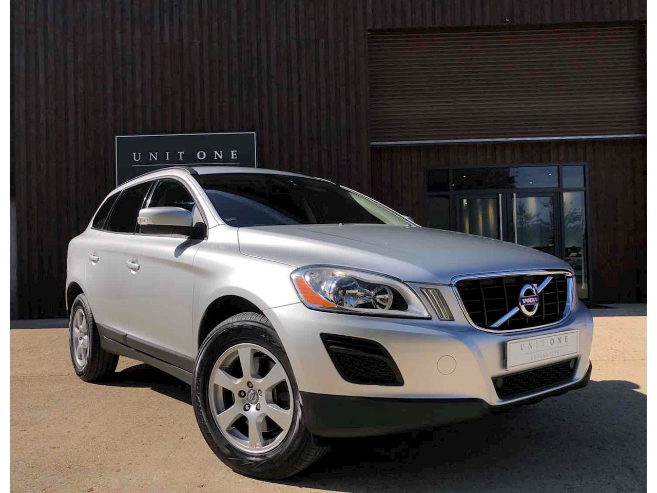 Used 2012 Volvo Xc60 D3 Es For Sale in West Sussex (U27) Unit One