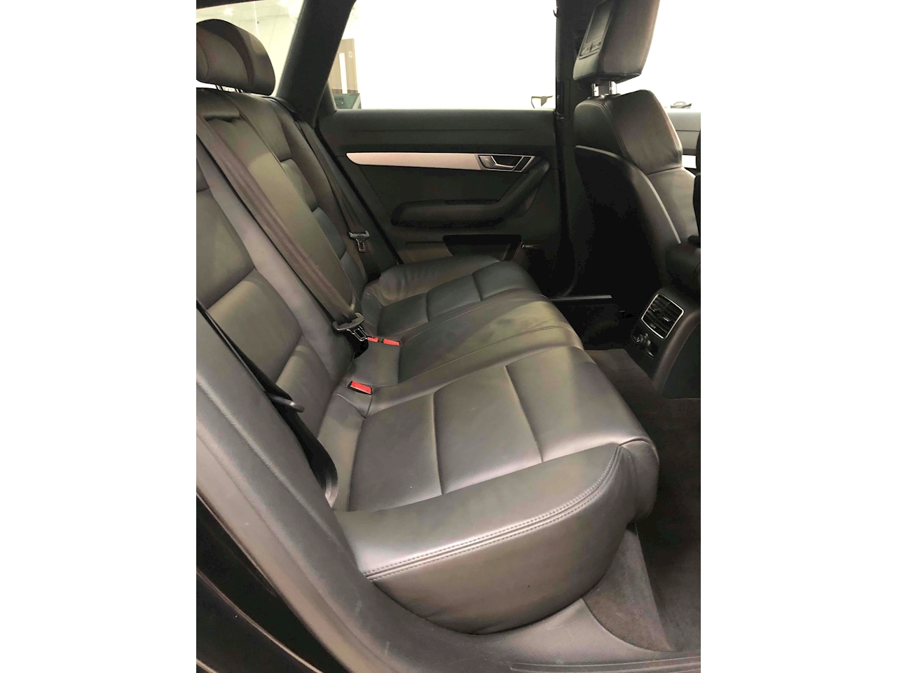 Audi a6 2024 2010 isofix