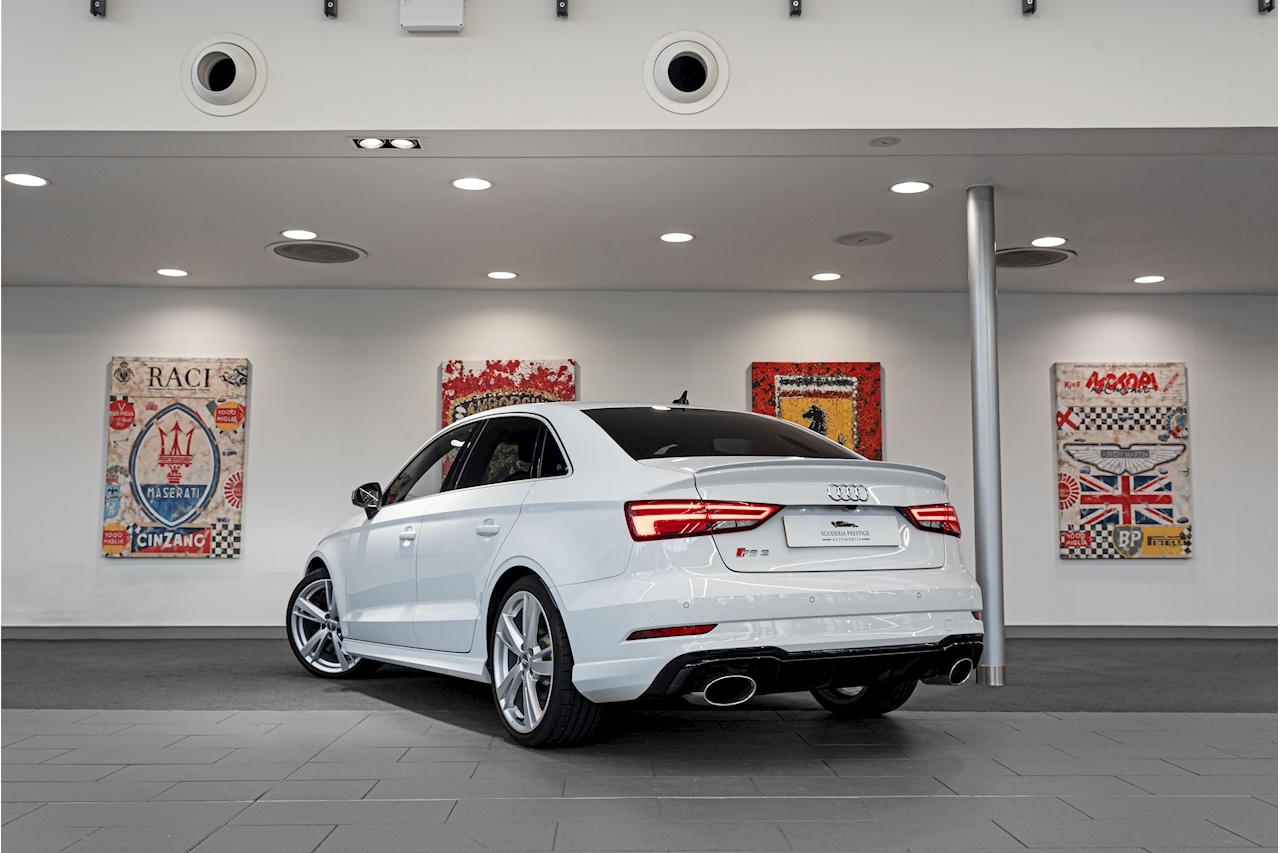 RS3 2.5 TFSI Saloon 4dr Petrol S Tronic quattro (s/s) (400 ps)