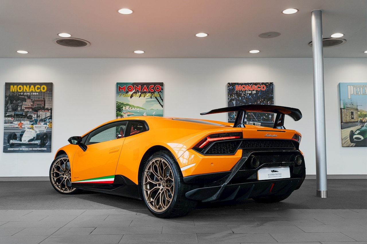 5.2 V10 LP 640-4 Performante Coupe 2dr Petrol LDF 4WD (s/s) (640 ps)