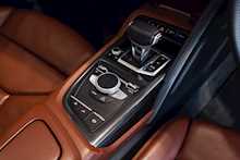 Audi R8 V10 Spyder - U977