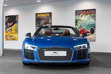 Audi R8 V10 Spyder - U977
