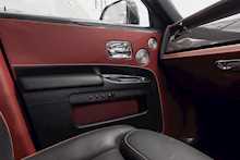 Rolls-Royce Ghost V12 Black Badge - U995