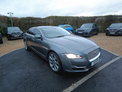 D V6 Portfolio L 3.0 4dr Saloon Automatic Diesel