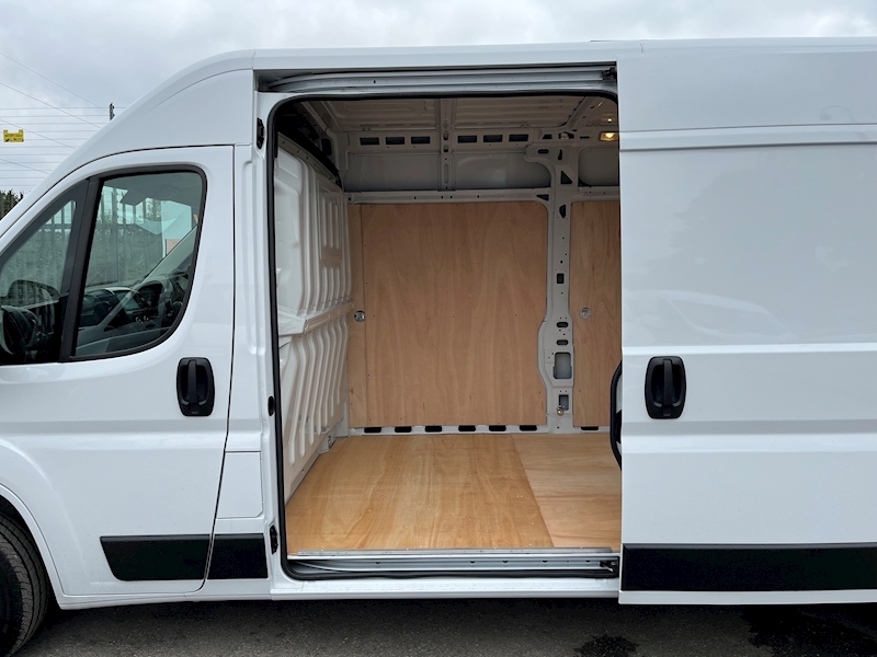 Peugeot 335 2.2BlueHDi 140 PROFESSIONAL PREMIUM PLUS L3 LWB (ULEZ/EURO6)