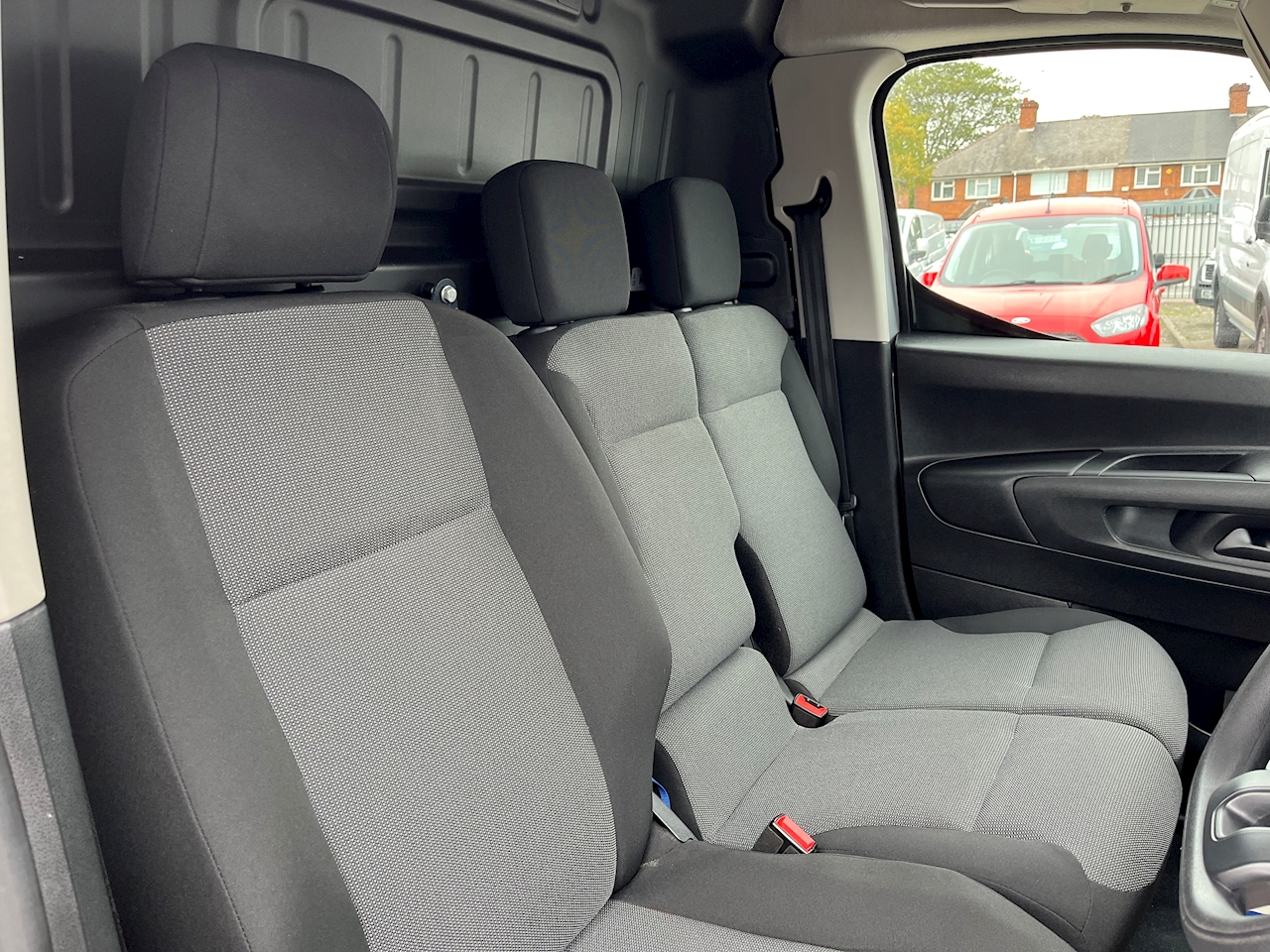 Citroen berlingo front seats for outlet sale