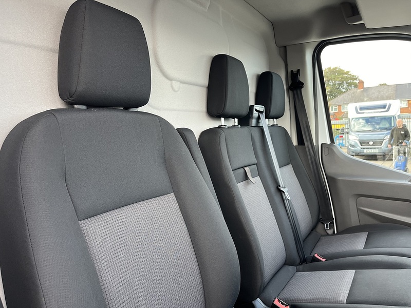 Ford 350 2.0TDCi L4 XLWB JUMBO (AIRCON) ULEZ