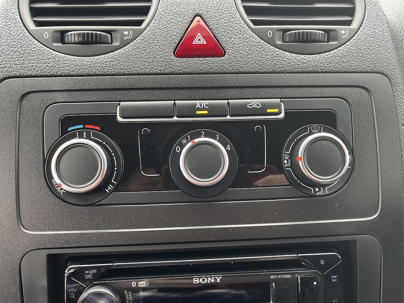 Volkswagen C20 1.6TDi 100 LWB VAN (AIRCON)