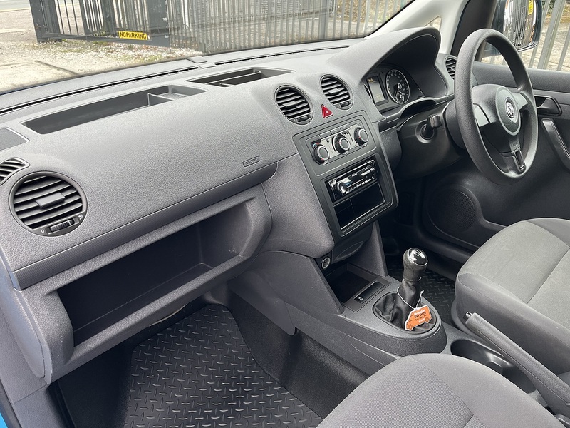 Volkswagen C20 1.6TDi 100 LWB VAN (AIRCON)