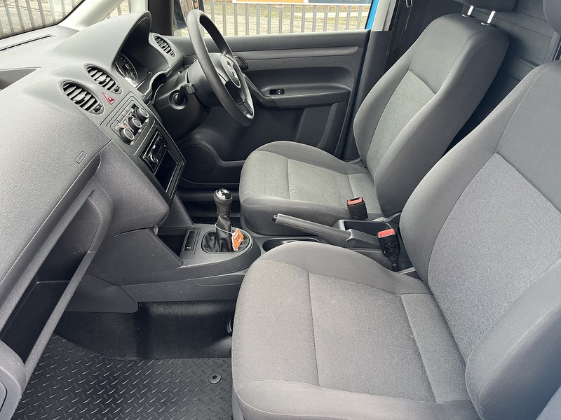 Volkswagen C20 1.6TDi 100 LWB VAN (AIRCON)