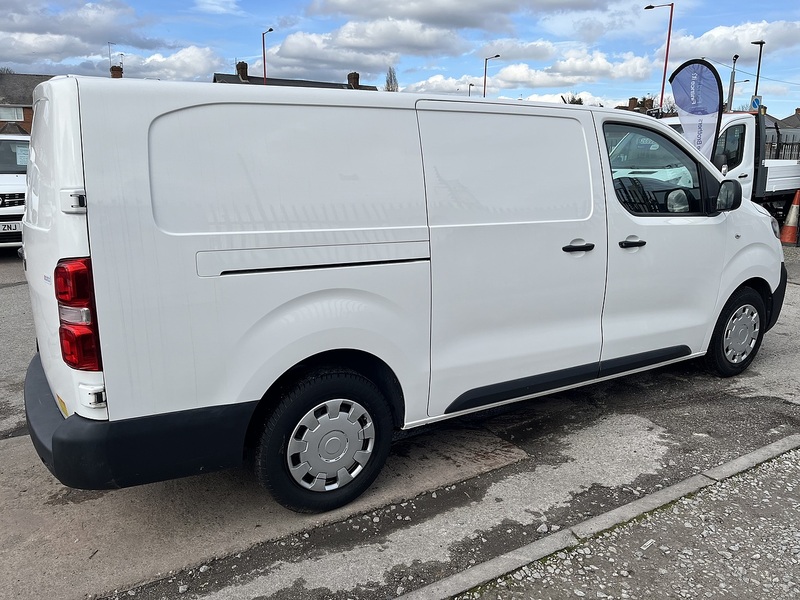 Vauxhall DYNAMIC 1.5CDTi 100 L2 LWB (HIGH SPEC) ULEZ