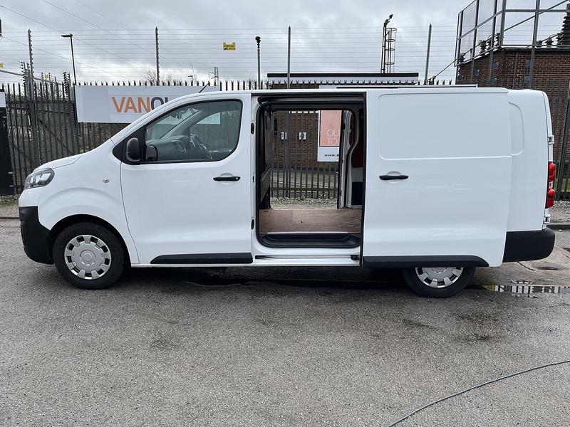 Vauxhall DYNAMIC 1.5CDTi 100 L2 LWB (HIGH SPEC) ULEZ