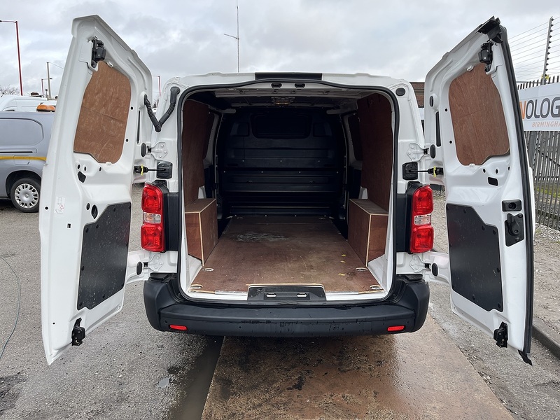 Vauxhall DYNAMIC 1.5CDTi 100 L2 LWB (HIGH SPEC) ULEZ