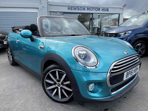 Mini Cooper Convertible 1.5 Manual Petrol