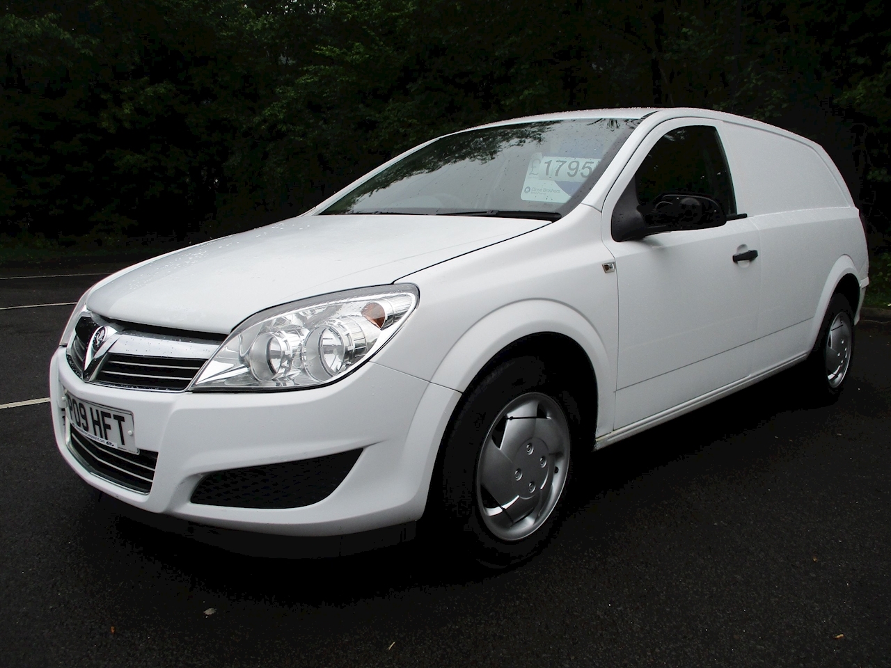 Used 2009 Vauxhall Astra Van Club For Sale (U1010) Rhondda Motor Company