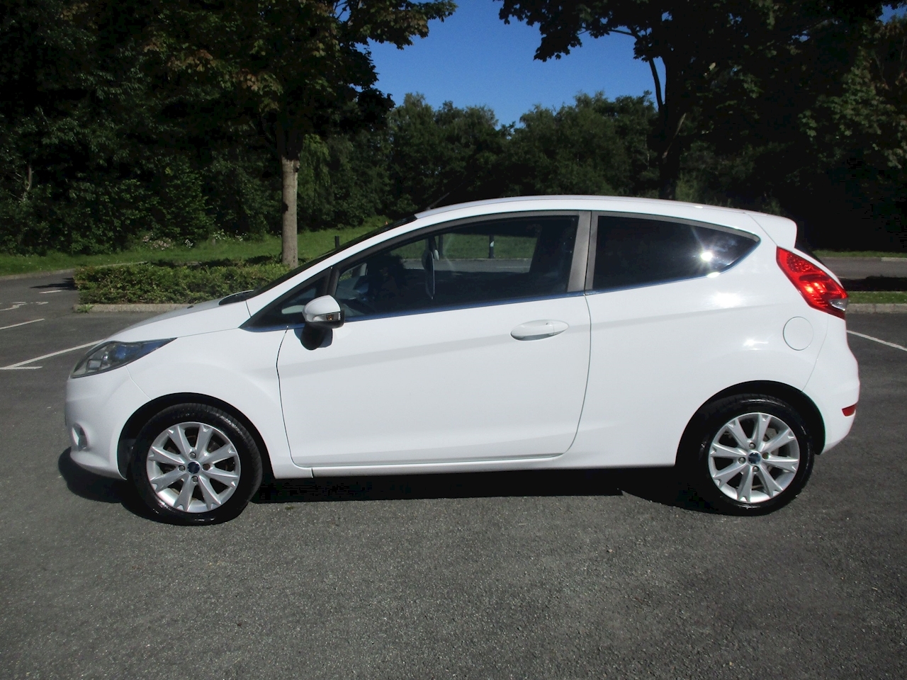 FORD FIESTA ford-fiesta-2010-for-sale-in-limerick-for-eur5-250-on