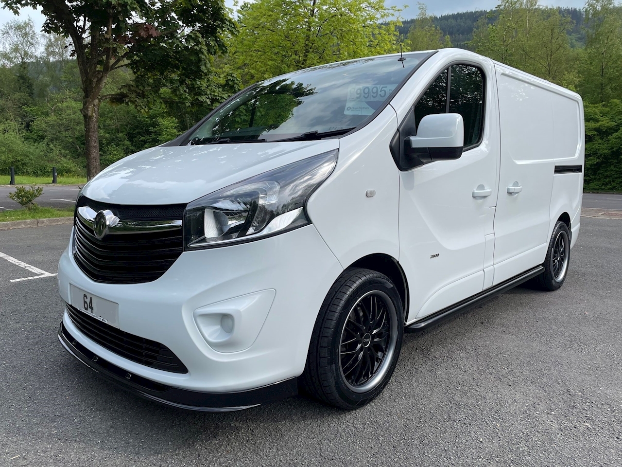 vauxhall vivaro sportive 2015 alloys wheels