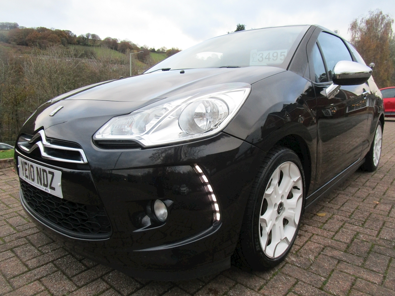 Ds3 Hdi Black And White Hatchback 1.6 Manual Diesel