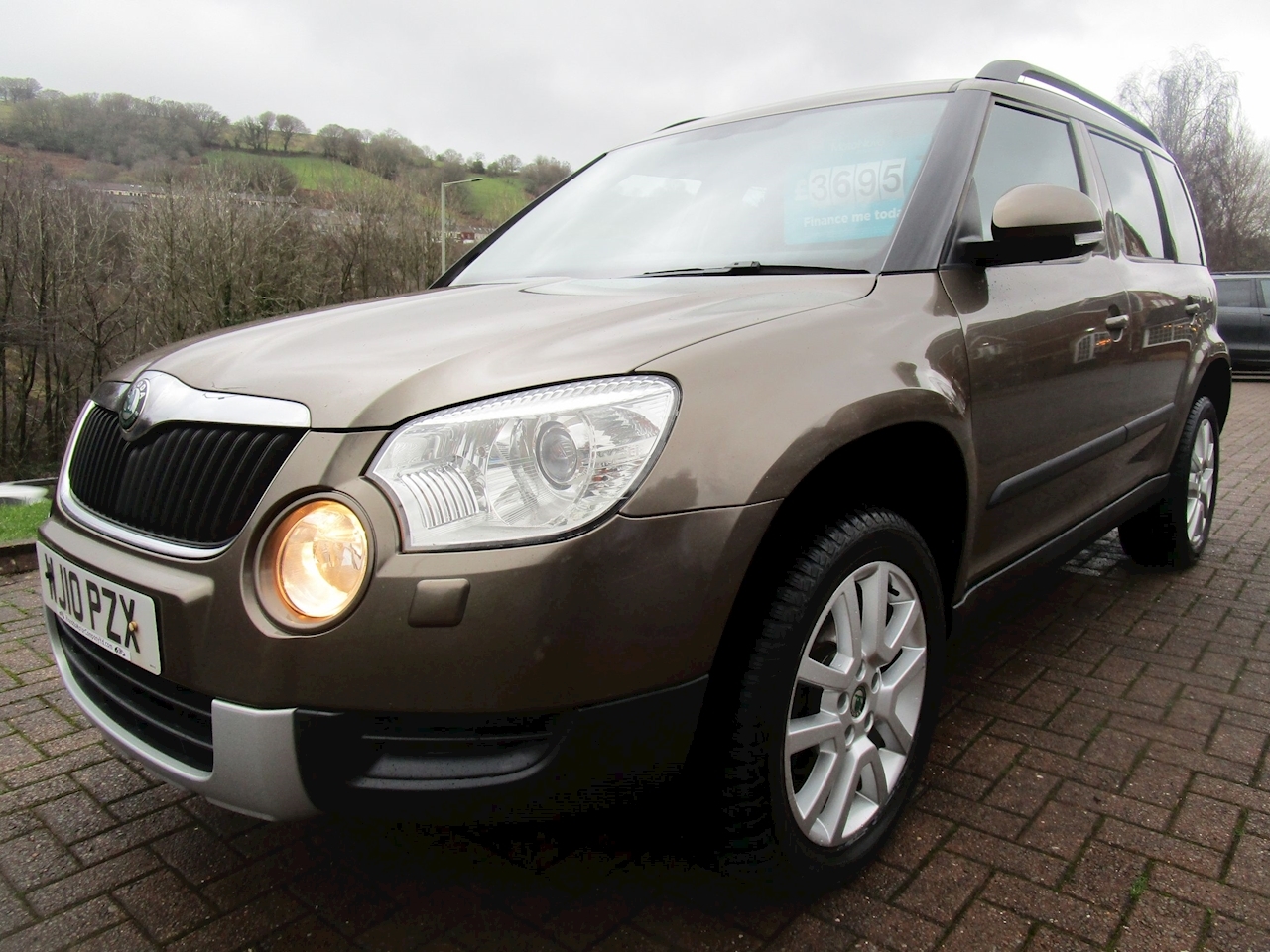 2010 (10) Skoda Yeti Elegance 1.8 TSi 4X4 5Dr in Mato Brown. 32k Miles. 10  Services. 2 Owners. £9990 