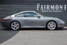 Porsche 911 996 Carrera 4S - U227