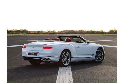 4.0 V8 GTC Convertible 2dr Petrol Auto 4WD Euro 6 (s/s) (550 ps)