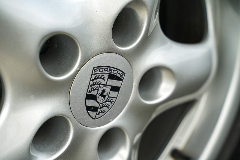 Porsche 928 Gts - U1219