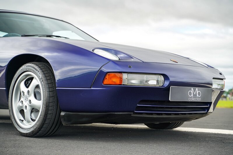 Porsche 928 Gts - U1219