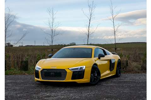 5.2 FSI V10 Plus Coupe 2dr Petrol S Tronic quattro (s/s) (610 ps)