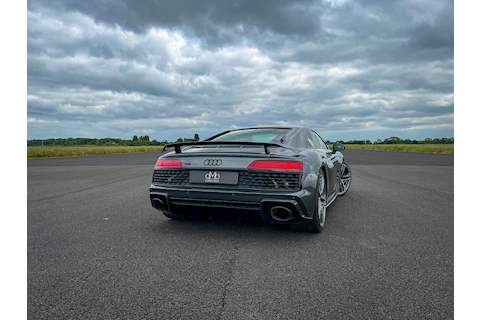 5.2 FSI V10 Performance Carbon Black Coupe 2dr Petrol S Tronic quattro Euro 6 (s/s) (620 ps)