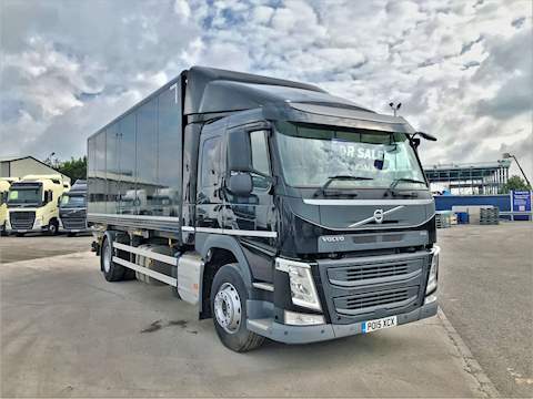 FM11 370bhp Euro 6 4x2 10.8 2dr Box I-Shift Diesel