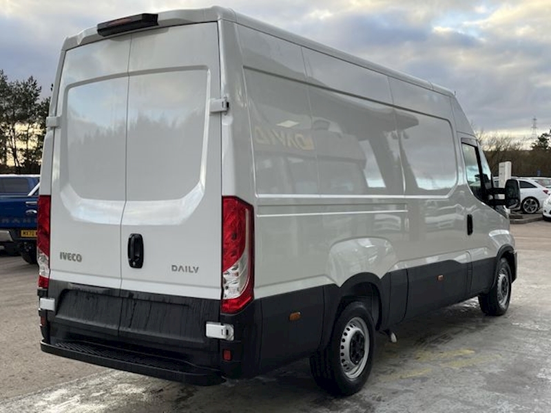 New 2021 Iveco Daily 140ps 35S14 3520L Euro 6 L3H3 Mwb High Roof Van