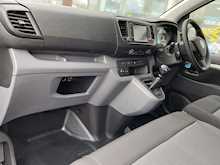 Vauxhall Vivaro 2.0 Ltr Turbo D 145ps Dynamic Crew Cab L2 LWB With Air Con 2.0 6dr Combi Van Manual Diesel