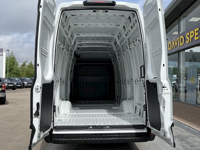 Iveco Daily 35s14 140ps Business 4100 Lwb H3 Extra High Roof with Air Con 2.3 5dr Panel Van Manual Diesel