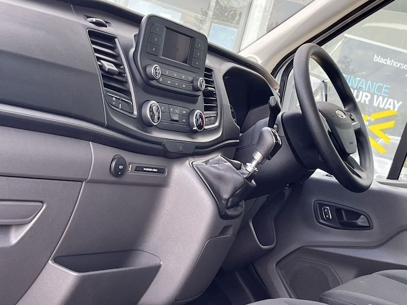 Ford TDCI 130ps 350 Leader Premium 10.5ft Dropside 7 Seat Double/Crew Cab with Air Con & Tow Bar 2.0 4dr Dropside Manual Diesel