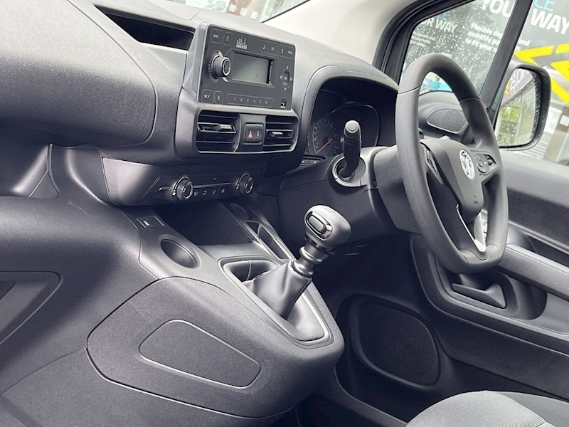 Vauxhall CDTI Turbo D 100ps Dynamic (Prime) L1 2300 with Air Con 1.5 5dr Panel Van Manual Diesel