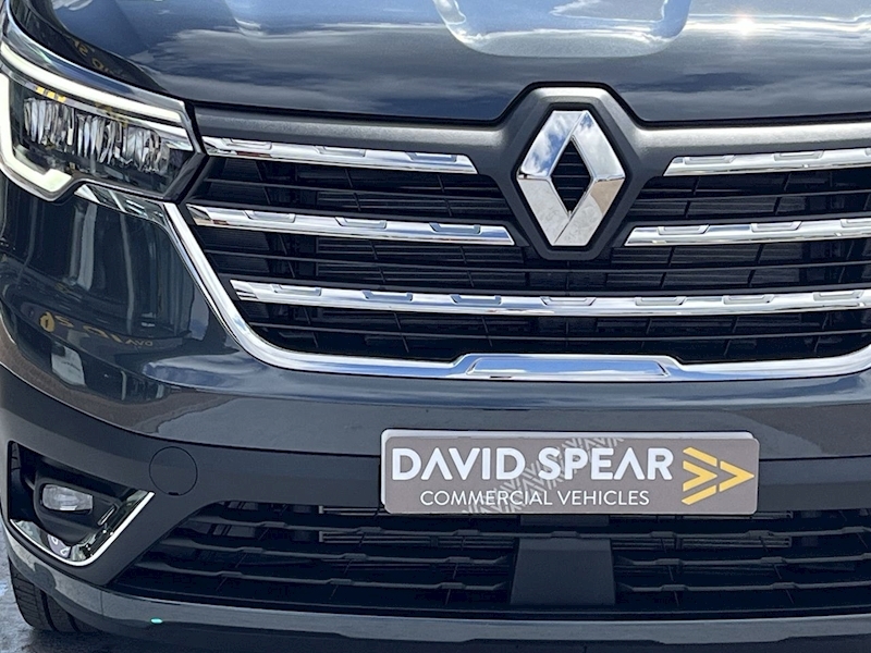 Renault DCI 150ps Sport Plus + L1 SWB With Sat Nav, Rev Cam & Air Con 2.0 5dr Panel Van Manual Diesel