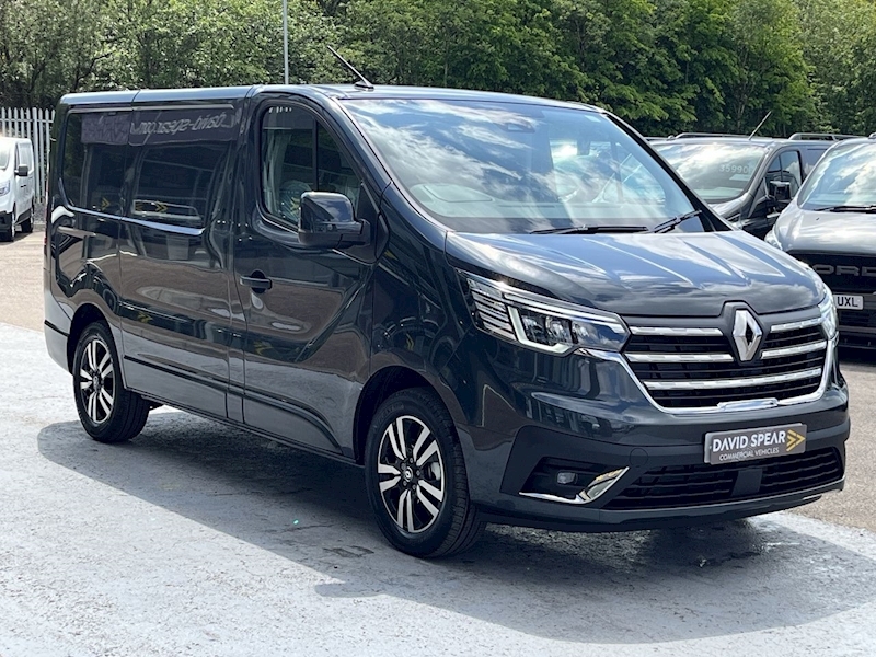 Renault DCI 150ps Sport Plus + L1 SWB With Sat Nav, Rev Cam & Air Con 2.0 5dr Panel Van Manual Diesel