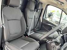 Renault DCI 150ps Sport Plus + L1 SWB With Sat Nav, Rev Cam & Air Con 2.0 5dr Panel Van Manual Diesel