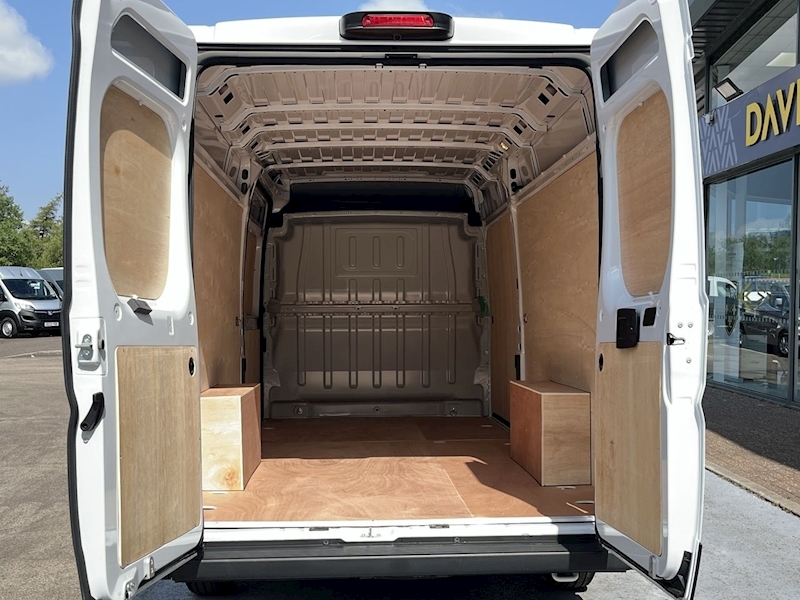 Citroen HDi 140ps 35 Enterprise L4 H2 Xlwb with Sat Nav, Rev Cam, Air Con & Del Miles 2.2 5dr Panel Van Manual Diesel