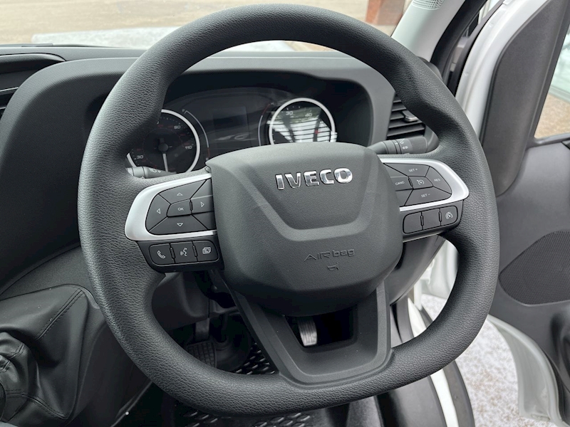 Iveco 35C14 140ps Unregistered Business Tipper With Air Con, Tow Bar & Delivery Miles 2.2 2dr Tipper Manual Diesel