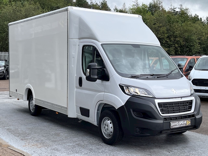 Peugeot Hdi 335 L3 Low Loader 4.5M Luton Body with Air Con, Sat Nav, Barn Doors and Uprated Suspension 2.2 2dr Luton Manual Diesel